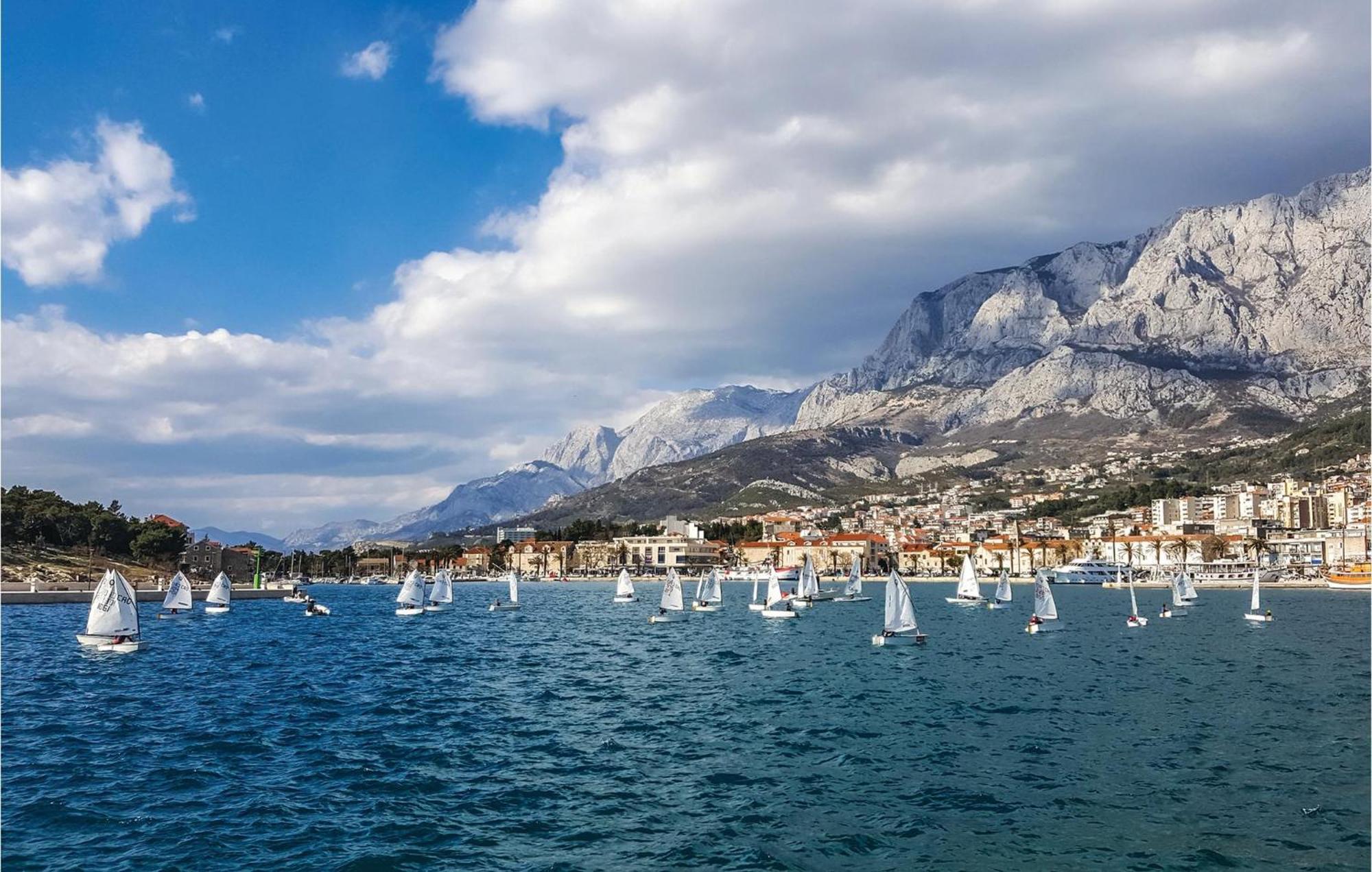 Stunning Apartment In Makarska With Wifi Eksteriør billede
