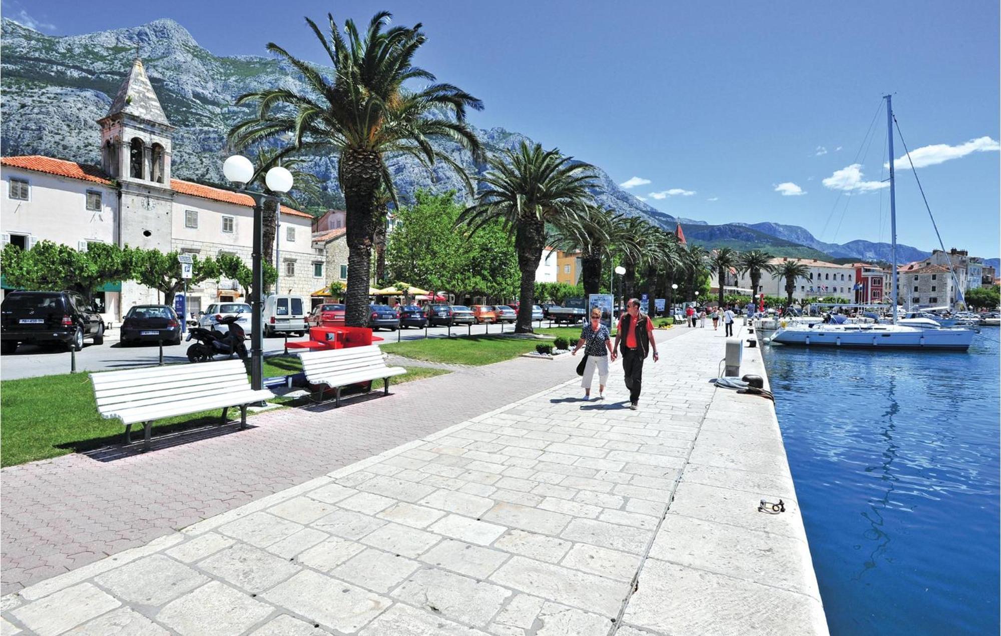 Stunning Apartment In Makarska With Wifi Eksteriør billede
